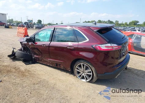 2024 Ford Edge Titanium z USA, uszkodzony, nr VIN 2FMPK4K95RBA73867